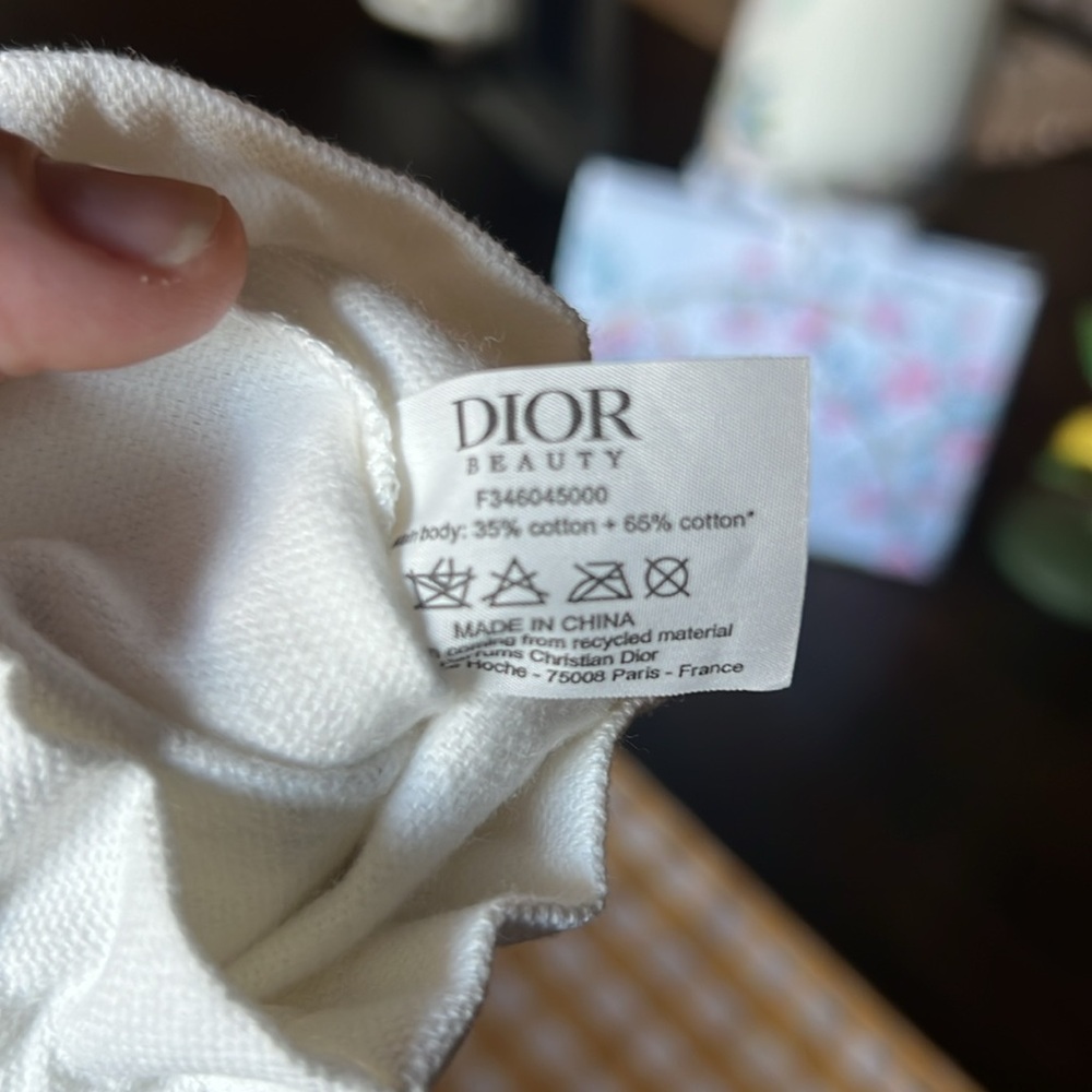 Authentic Dior bag and pouch. Brand new. Beautiful print🩷 - Picture 6 of 6